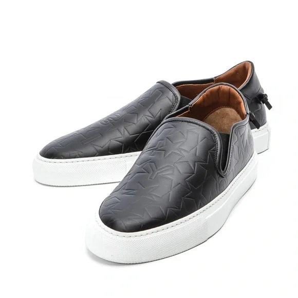 【関税&送料込み】Givenchy Flat Shoes Givenchy | Shoes | Givenchy Star Emboss Low Sneakers Black